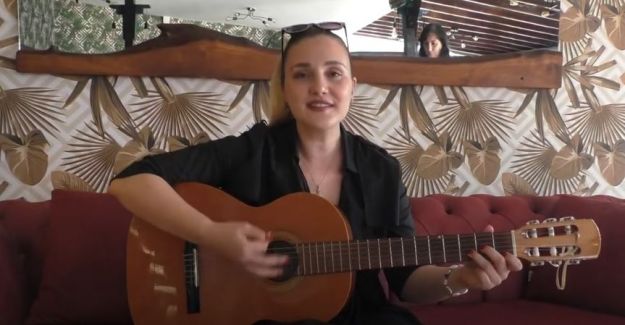 GENÇ MÜZİSYEN EZGİ AYÇE KIZILDERE İLE BİRAZ MÜZİK, BİRAZ AKÇAKOCA SOHBETİ