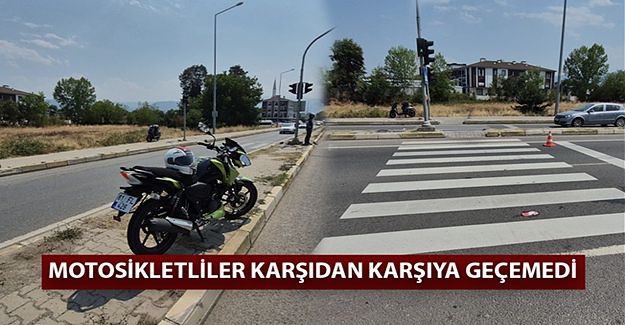 İKİ MOTOSİKLET YAYA GEÇİDİNDE ÇARPIŞTI, 2 YARALI