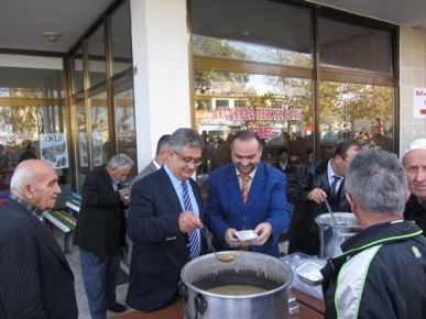 AKÇAKOCA MÜFTÜLÜĞÜ AŞURE DAĞITTI