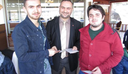 AKÇAKOCA MÜFTÜLÜĞÜNDEN ÖĞRENCİLERE BURS