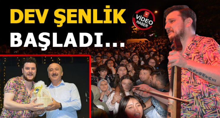 Akçakoca Yaz Şenlikleri konseri başladı