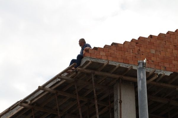 AKÇAKOCA'DA İNTİHAR GİRİŞİMİ 