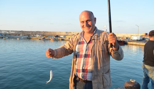 Kıyıdan balık tutma keyfi