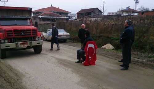 TEK KİŞİLİK EYLEM