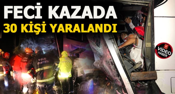 YOLCU OTOBÜSÜ İLE KAMYON ÇARPIŞTI 30 YARALI